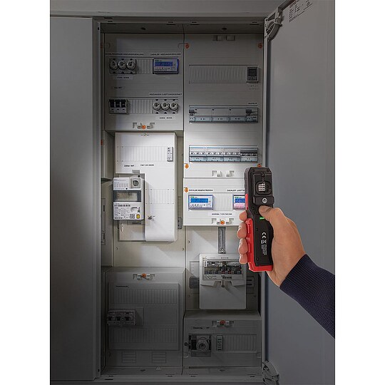 Bild 6 - ACCULUX IL 500 LED Leuchte, schwarz/rot - 110 lm