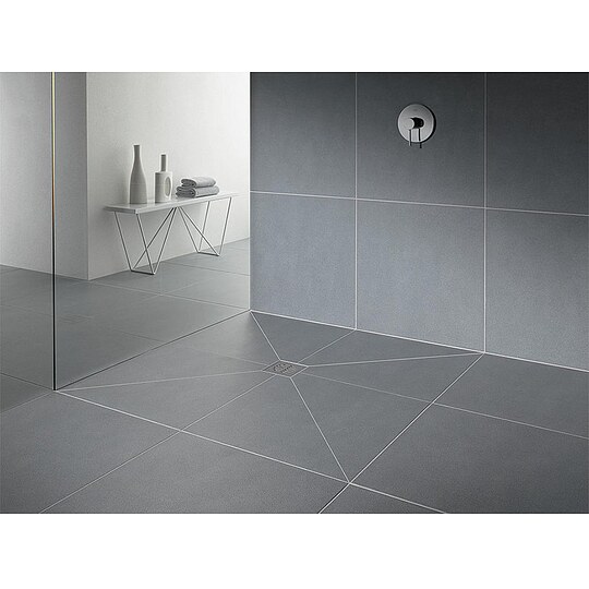 Bild 2 - Evenes Bodenebenes Duschelement Standard Ablauf senkrecht, Einbauh�he 50 mm, zentriert, 1000 x 1000 x 50 mm