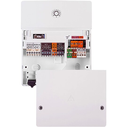 Bild 1 - BOSCH Reglermodul MP 100, fr Schwimmbad, nur fr Wrmepumpen - 151 x 184 x 61 mm - 7738110128