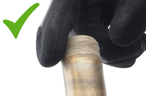 Hanffasern-korrekt-am-Gewinde-angebracht